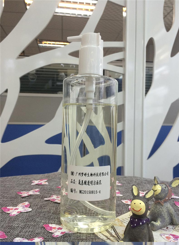 惠而浦重磅发布的玉霜白套系化新品