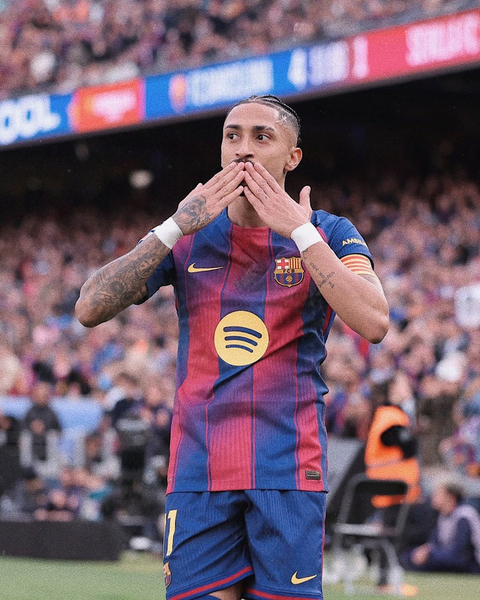 拉菲尼亚帽子戏法助巴萨逆转纽卡斯尔联