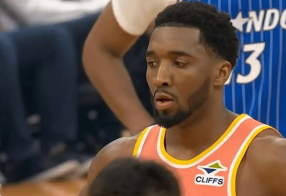 哈登半场22分率骑士逆转魔术 四连胜背后团队蜕