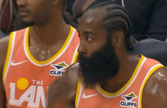 哈登半场22分率骑士逆转魔术 四连胜背后团队蜕